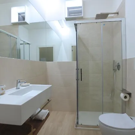 Leccemia Bed & Breakfast 3*