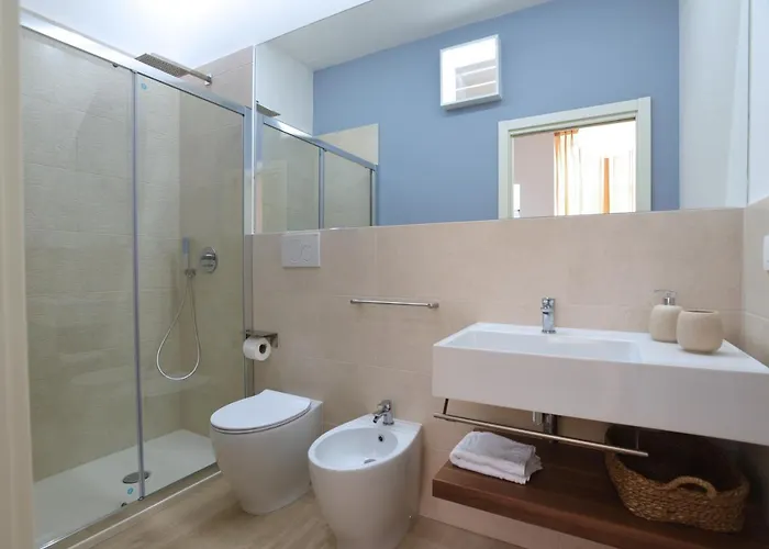 לינה וארוחת בוקר Leccemia 3*